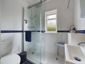 Shower room - click for photo gallery